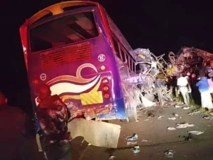 Drame : 23 écoliers et le fondé d'une école privée périssent dans un accident de route