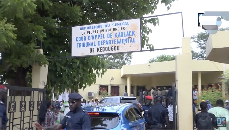 Homosexualité : 5 ans de prison ferme pour trois femmes au Sénégal