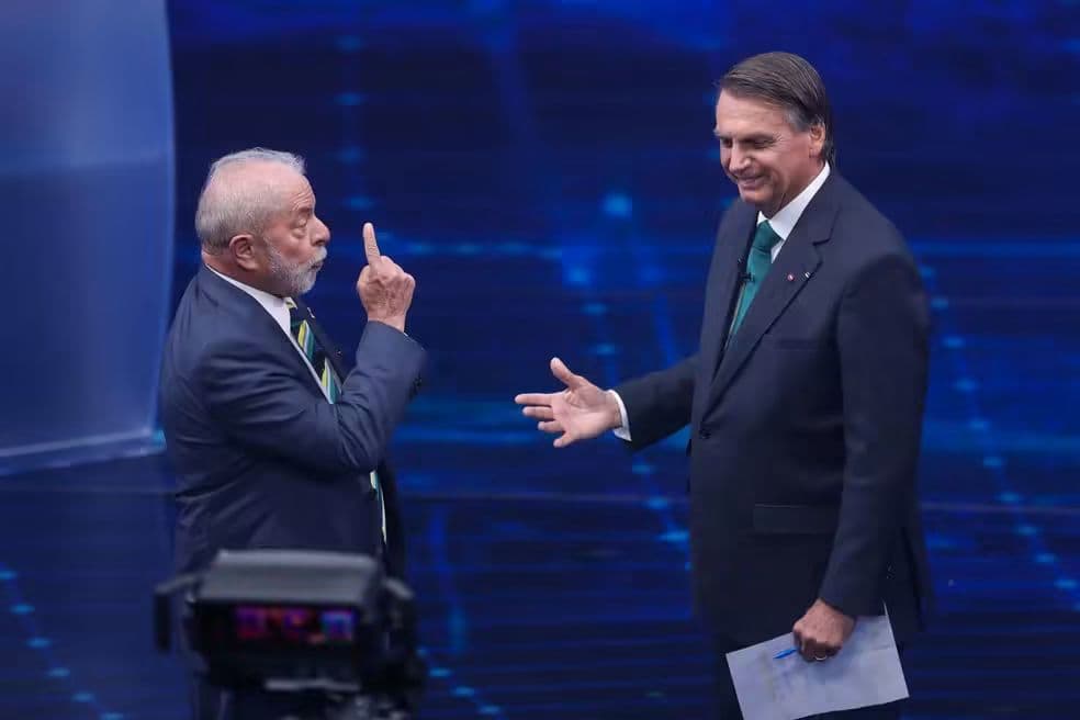 Brésil : Bolsonaro, battu et fuyard